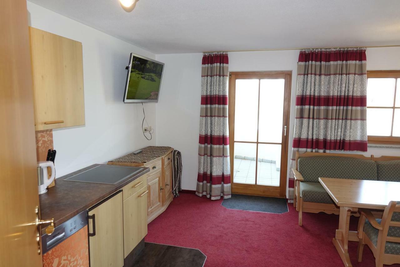 Appartement Gaestehaus Guggomos 